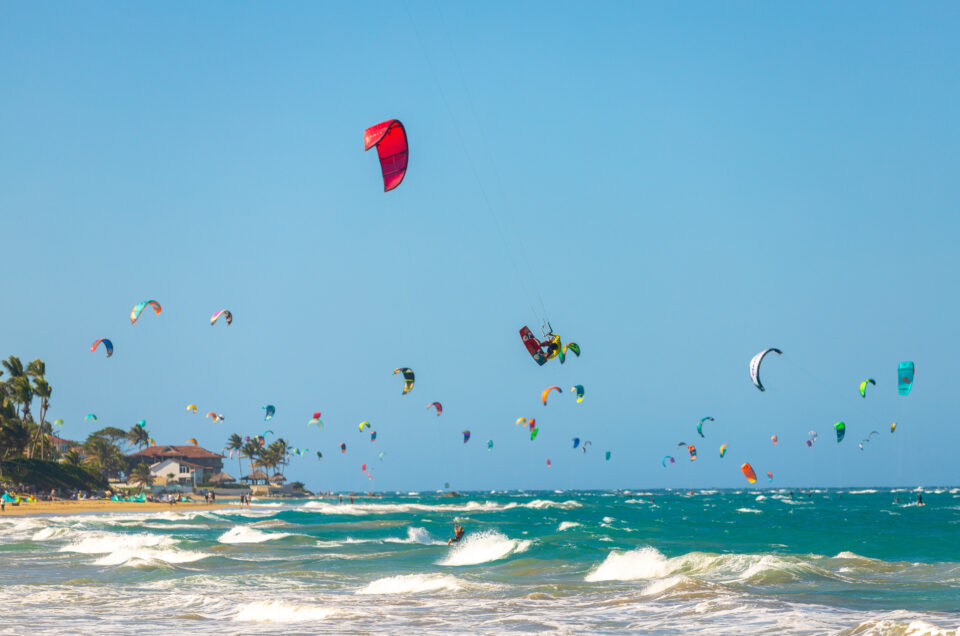 Kiteboarding in Cabarete: A Beginner’s Guide